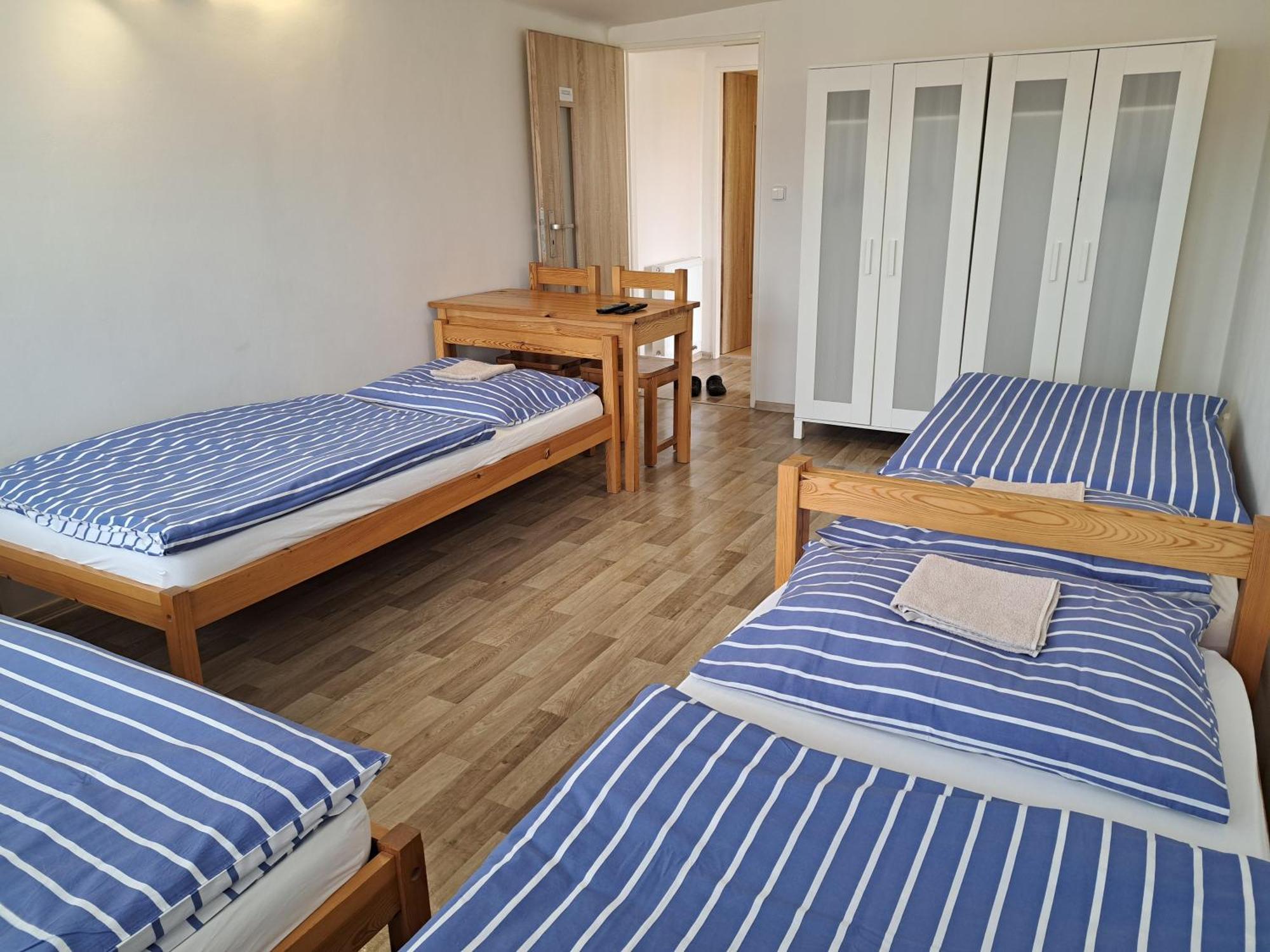 Apartman Plasy Bagian luar foto